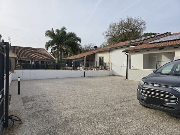 casa indipendente in vendita a Castellabate in zona Santa Maria