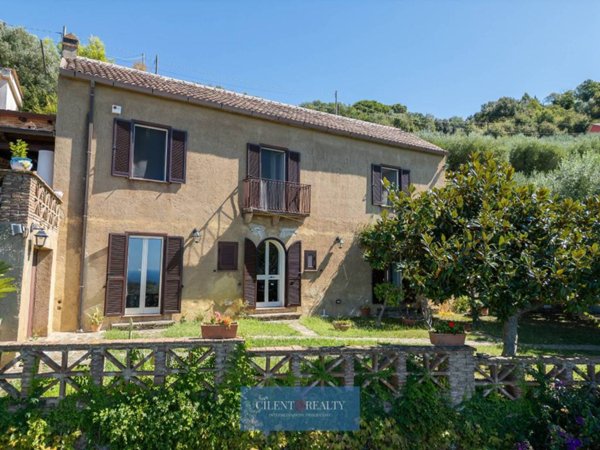 casa indipendente in vendita a Castellabate