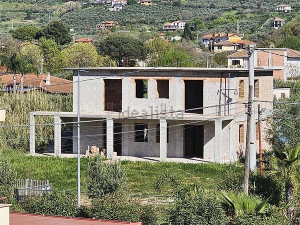 casa indipendente in vendita a Castellabate in zona Santa Maria