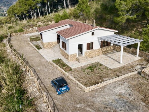 casa indipendente in vendita a Castellabate