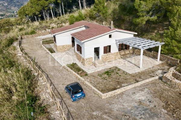 casa indipendente in vendita a Castellabate