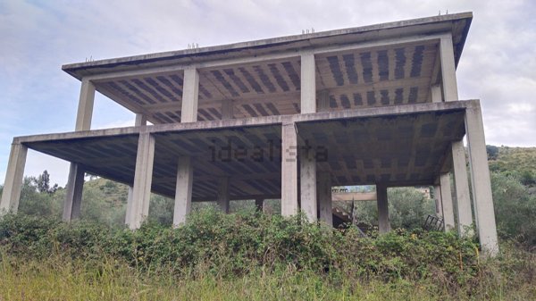 casa indipendente in vendita a Castellabate in zona Santa Maria