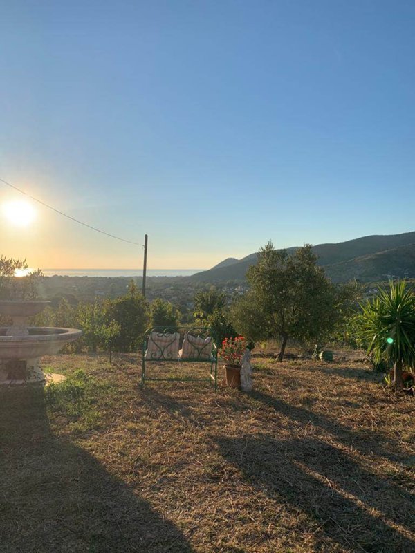 casa indipendente in vendita a Castellabate in zona Santa Maria