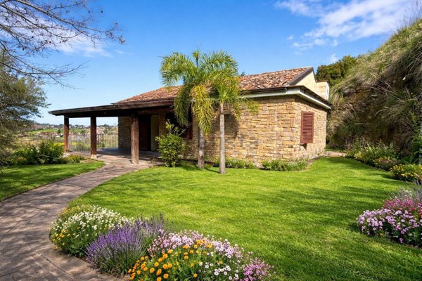 casa indipendente in vendita a Castellabate in zona San Marco