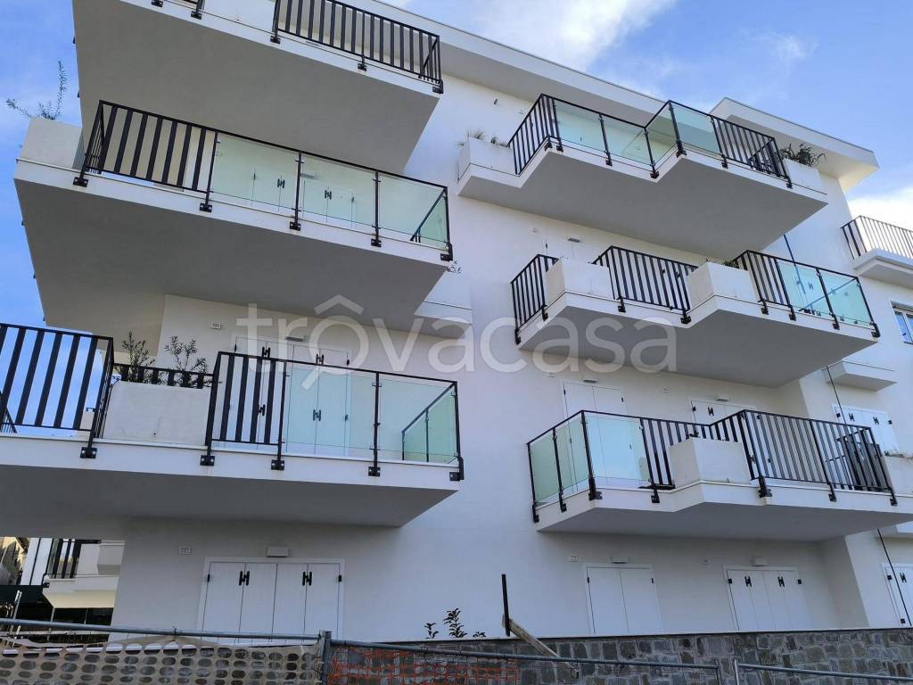 appartamento in vendita a Castellabate in zona Santa Maria