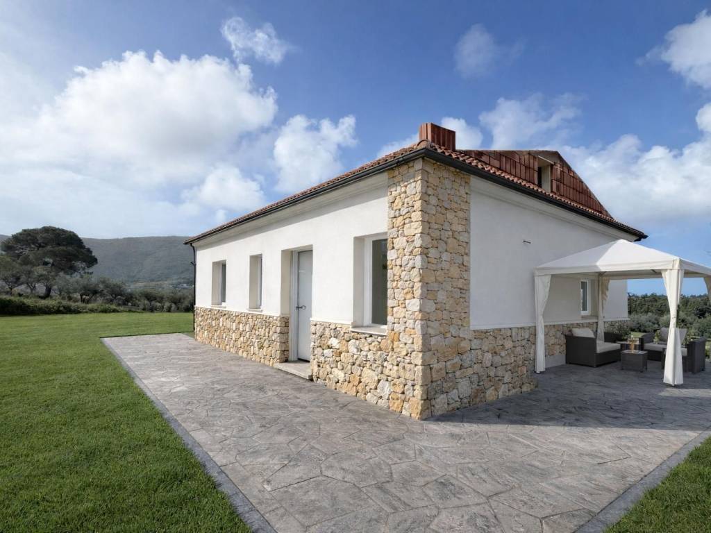 casa indipendente in vendita a Castellabate in zona San Marco