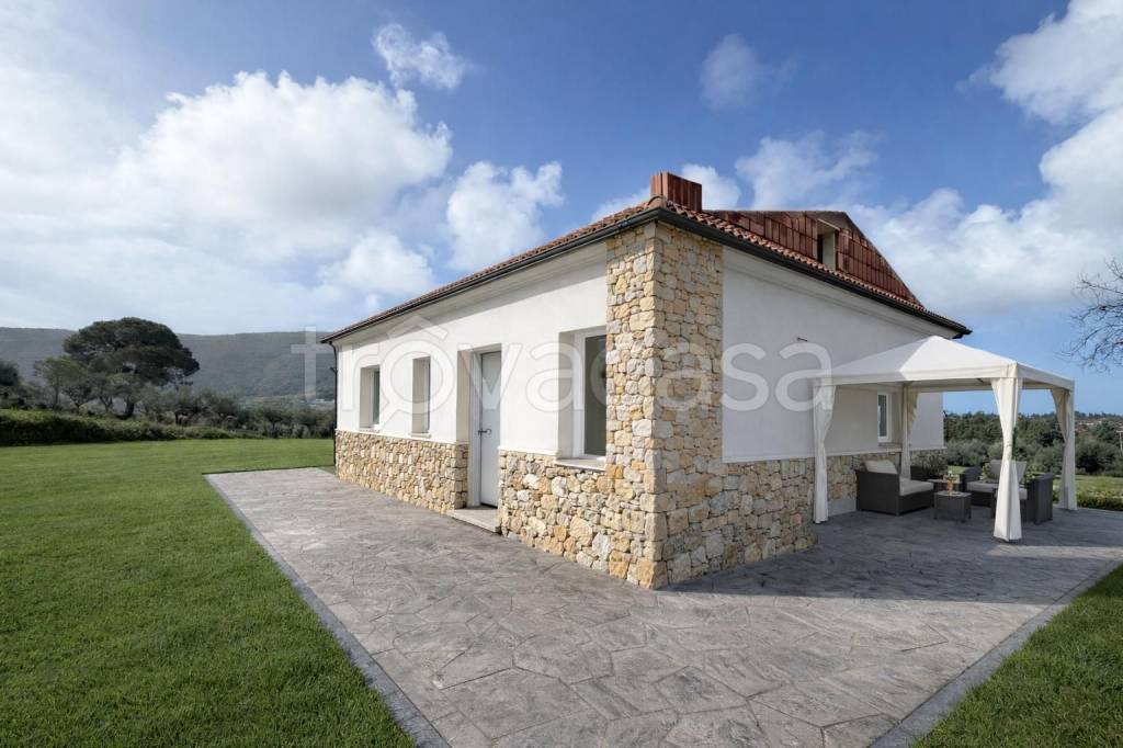 casa indipendente in vendita a Castellabate in zona San Marco