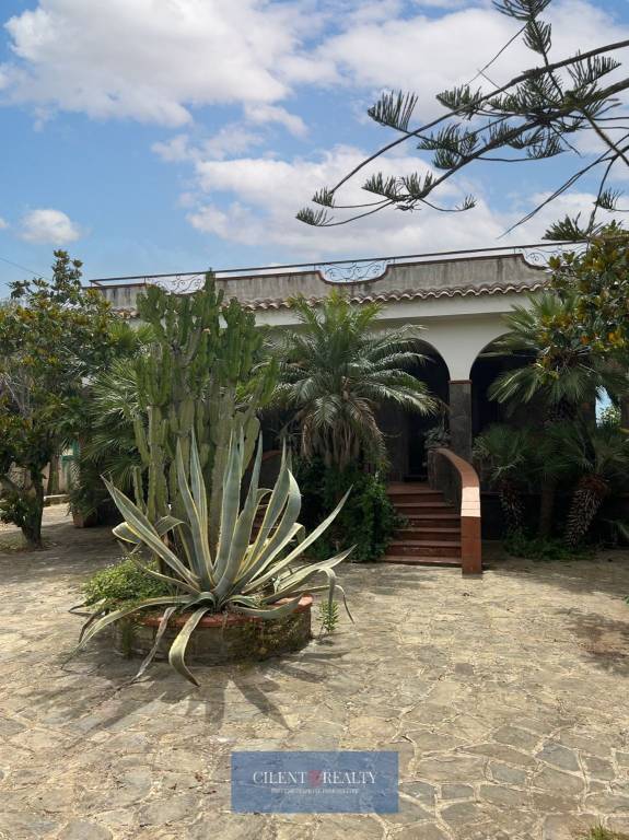 casa indipendente in vendita a Castellabate in zona Alano