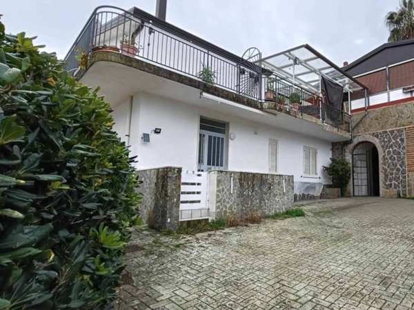 appartamento in vendita a Castellabate in zona Santa Maria