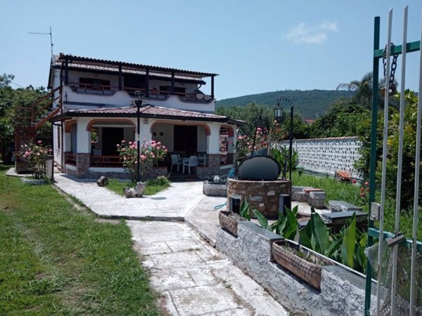 casa indipendente in vendita a Castellabate in zona San Marco