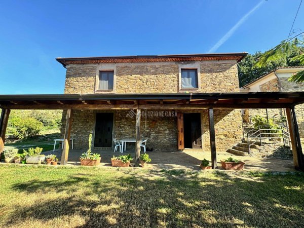 casa indipendente in vendita a Castellabate in zona Alano