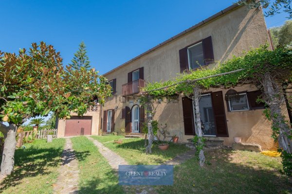 casa indipendente in vendita a Castellabate