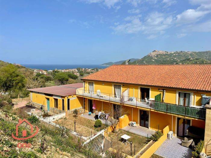 appartamento in vendita a Castellabate in zona Ogliastro Marina