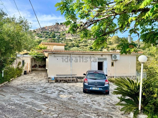casa indipendente in vendita a Castellabate