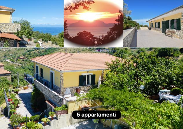 casa indipendente in vendita a Castellabate in zona Santa Maria