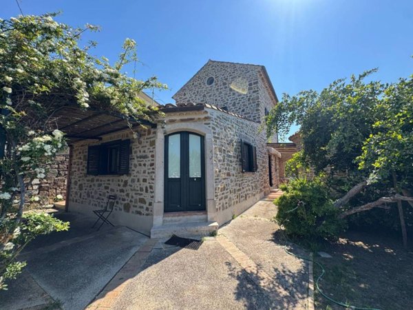 casa indipendente in vendita a Castellabate in zona San Marco