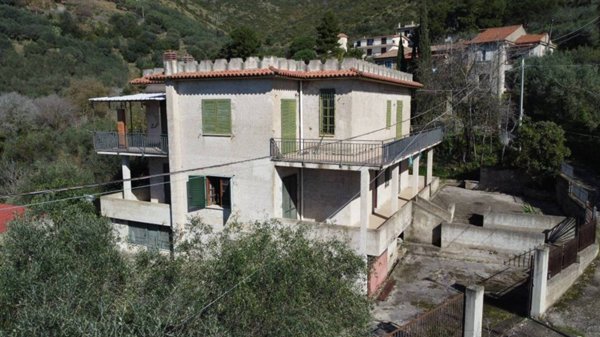 casa indipendente in vendita a Castellabate