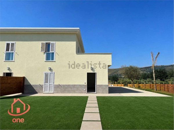 casa indipendente in vendita a Castellabate in zona Alano
