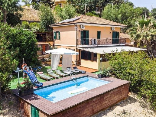 casa indipendente in vendita a Castellabate