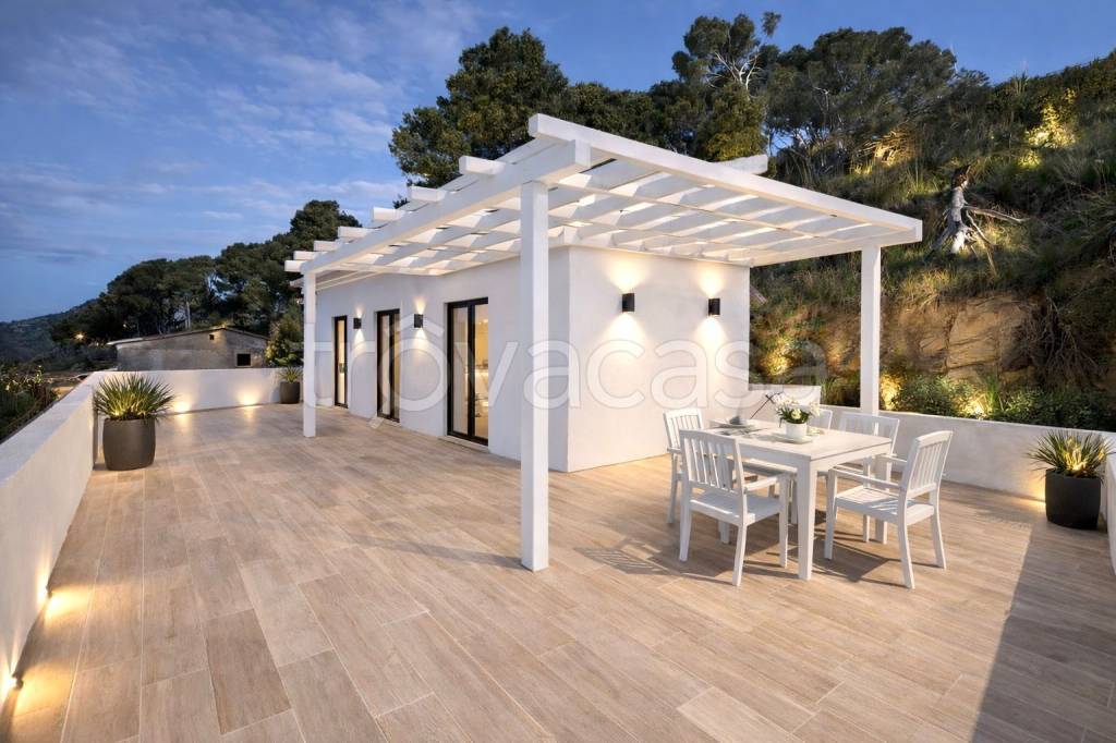 appartamento in vendita a Castellabate in zona Ogliastro Marina
