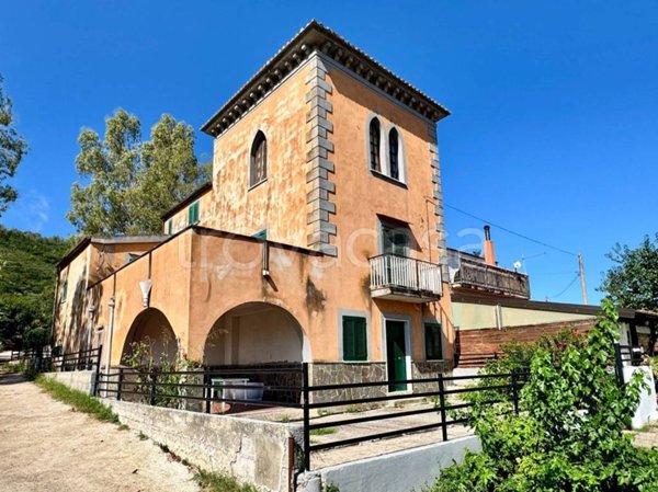 casa indipendente in vendita a Castellabate in zona Ogliastro Marina