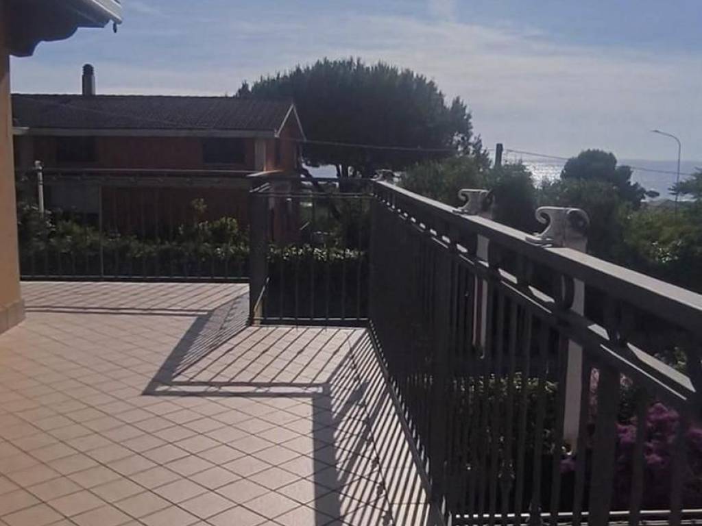 appartamento in vendita a Castellabate in zona Santa Maria