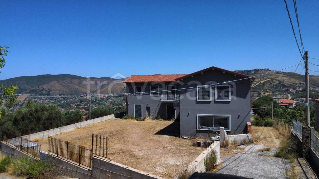 appartamento in vendita a Castellabate in zona Santa Maria