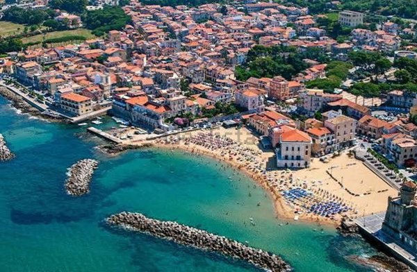 appartamento in vendita a Castellabate in zona Santa Maria