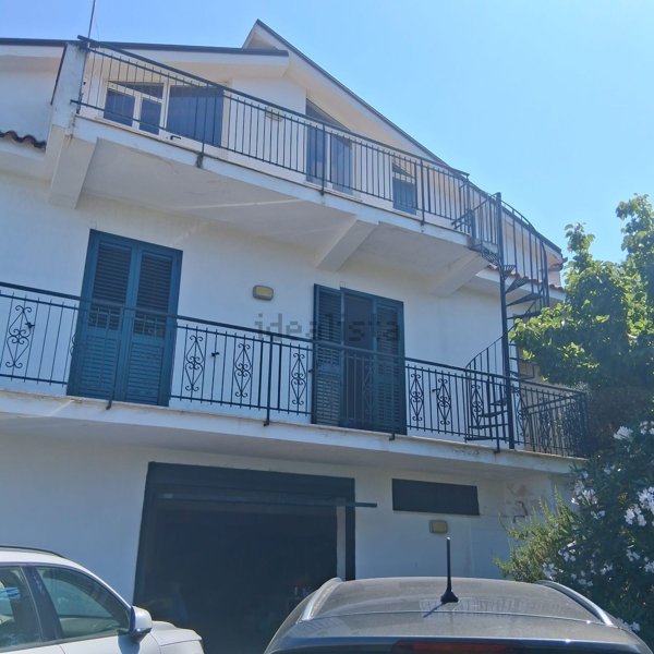 casa indipendente in vendita a Castellabate in zona Alano