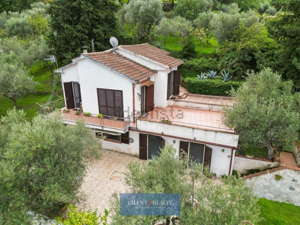casa indipendente in vendita a Castellabate