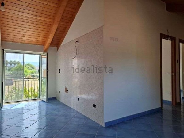 appartamento in vendita a Castellabate in zona Santa Maria