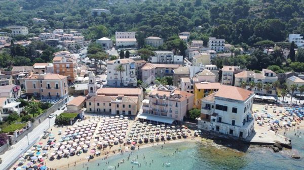 appartamento in vendita a Castellabate in zona Santa Maria