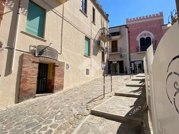 appartamento in vendita a Castellabate in zona Santa Maria