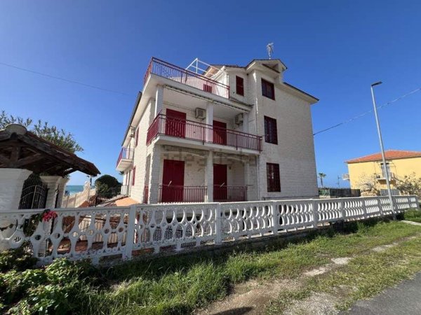 appartamento in vendita a Castellabate in zona Santa Maria