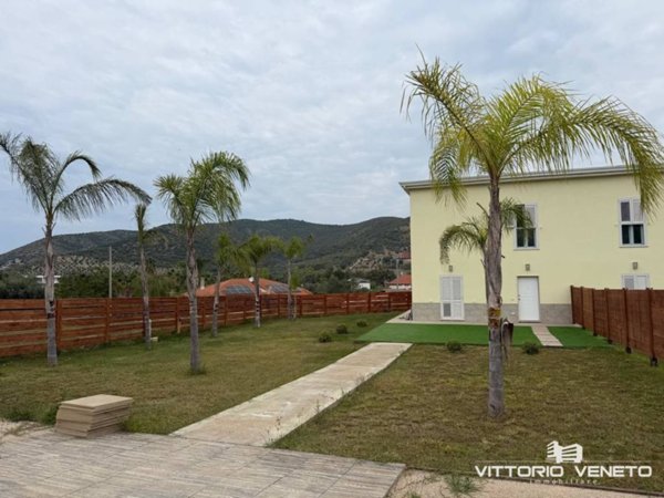 casa indipendente in vendita a Castellabate in zona Alano