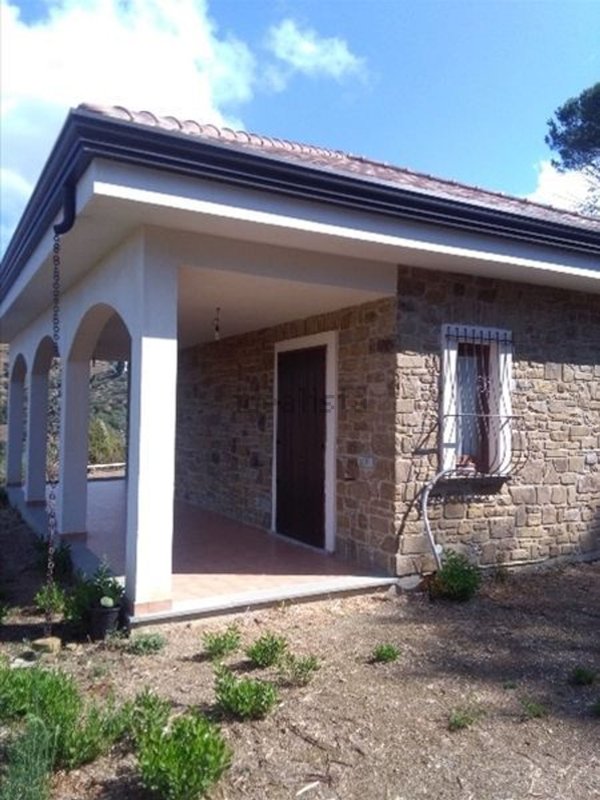 casa indipendente in vendita a Castellabate in zona Licosa