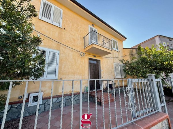 casa indipendente in vendita a Castelnuovo Cilento in zona Velina