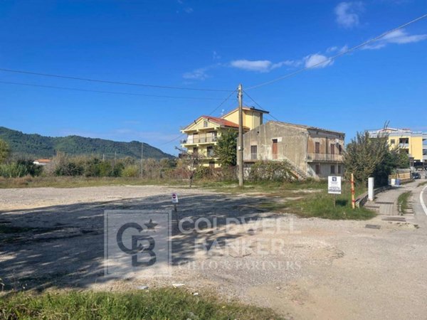 terreno agricolo in vendita a Castelnuovo Cilento in zona Velina