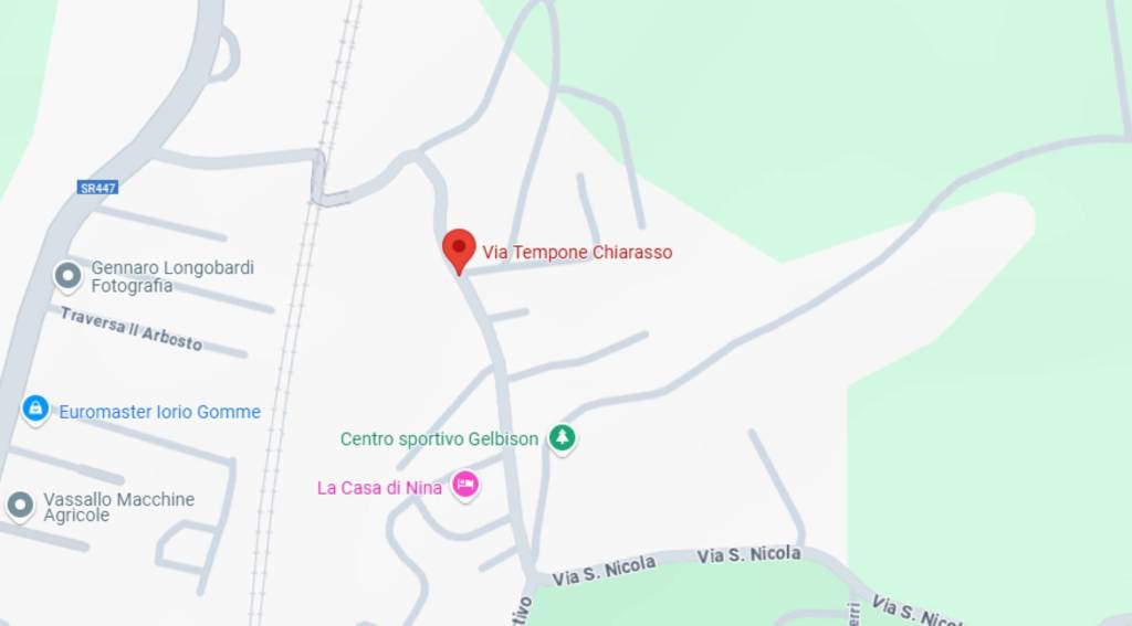 locale commerciale in vendita a Castelnuovo Cilento in zona Velina