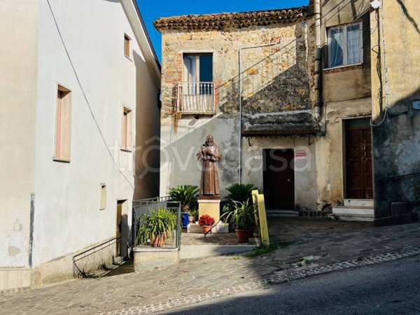 appartamento in vendita a Castelnuovo Cilento