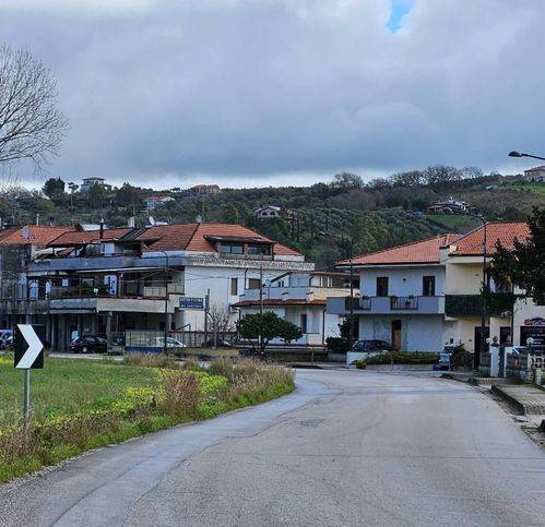 appartamento in vendita a Castelnuovo Cilento in zona Velina