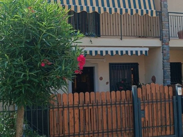 casa indipendente in vendita a Castelnuovo Cilento in zona Velina