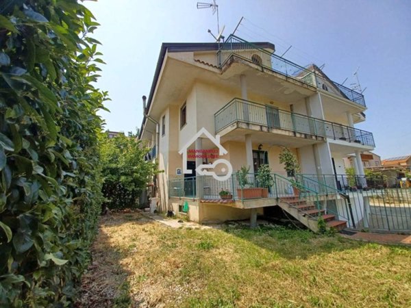 casa indipendente in vendita a Castelnuovo Cilento in zona Velina