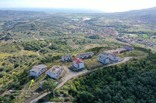 casa indipendente in vendita a Castelnuovo Cilento