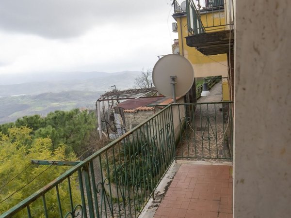 appartamento in vendita a Castelnuovo Cilento