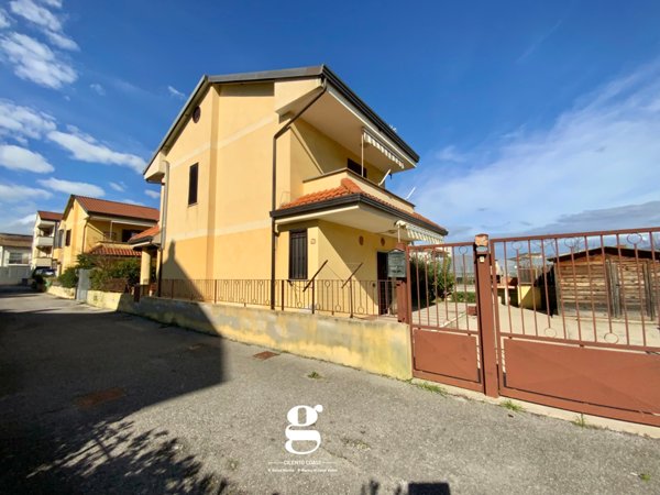 casa indipendente in vendita a Castelnuovo Cilento