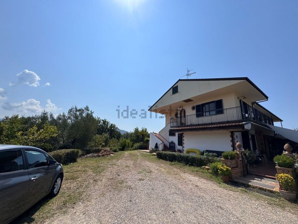 appartamento in vendita a Castelnuovo Cilento