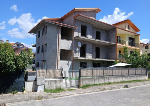 appartamento in vendita a Castelnuovo Cilento in zona Velina