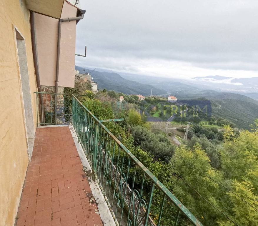 appartamento in vendita a Castelnuovo Cilento