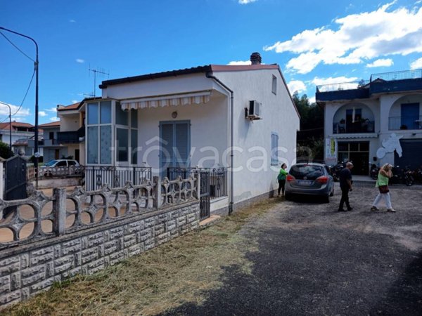 casa indipendente in vendita a Castelnuovo Cilento in zona Velina